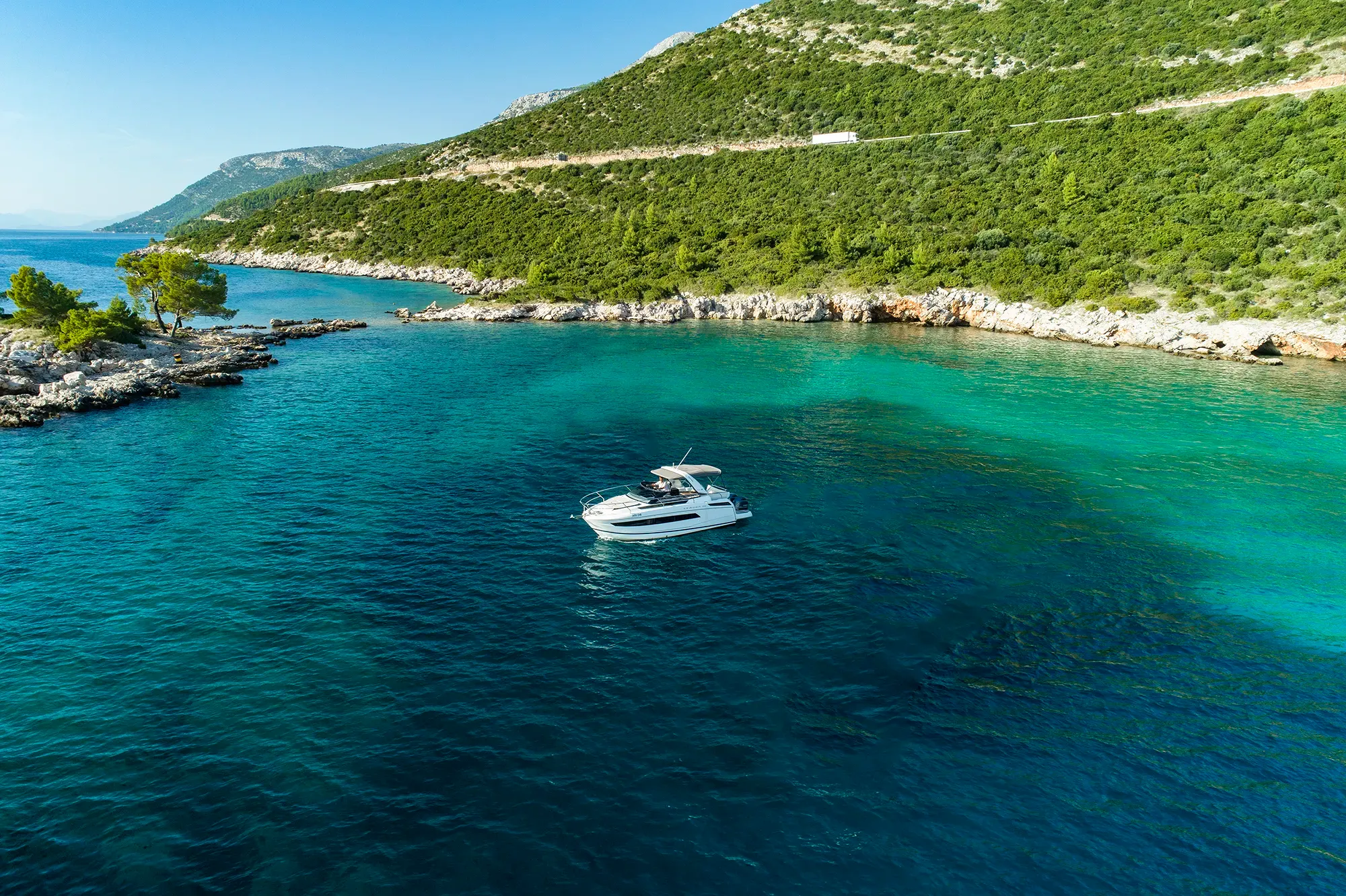 Hidden Caves & Bays
